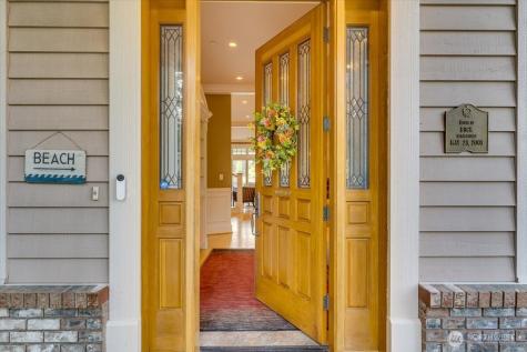 17319 191st Avenue NE Woodinville WA 98072