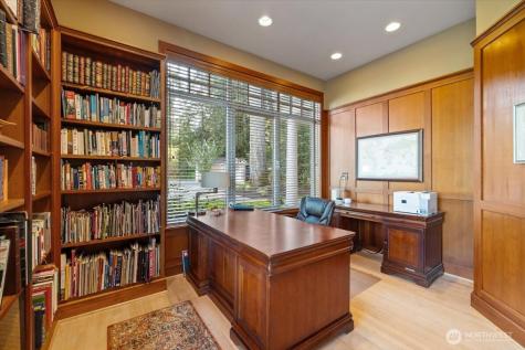17319 191st Avenue NE Woodinville WA 98072