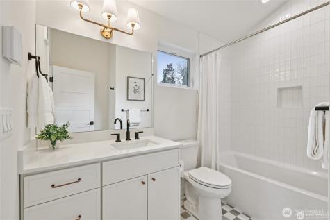 20205 5th Avenue NW Shoreline WA 98177