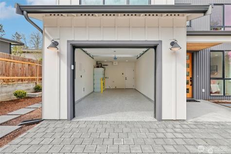 20205 5th Avenue NW Shoreline WA 98177