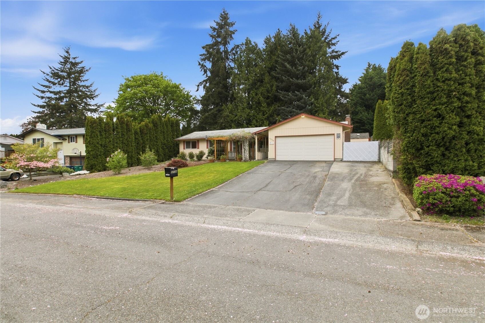 32544 24th Avenue SW Federal Way WA 98023