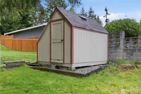 32544 24th Avenue SW Federal Way WA 98023