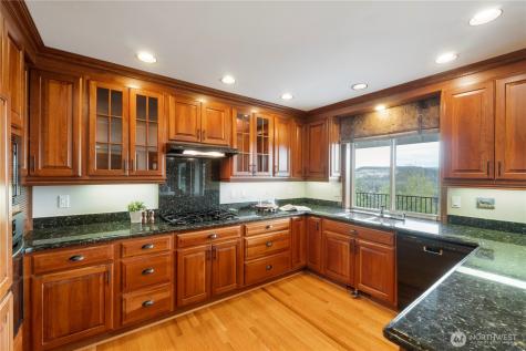 11618 Jennifer Court E Puyallup WA 98374