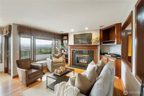 11618 Jennifer Court E Puyallup WA 98374