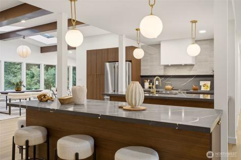 1547 NE Brockman Place Seattle WA 98125