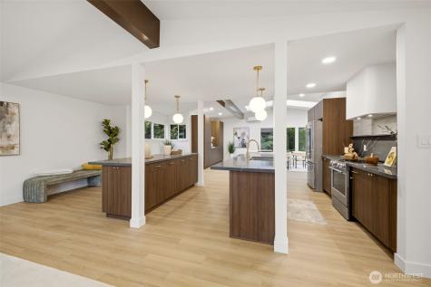 1547 NE Brockman Place Seattle WA 98125
