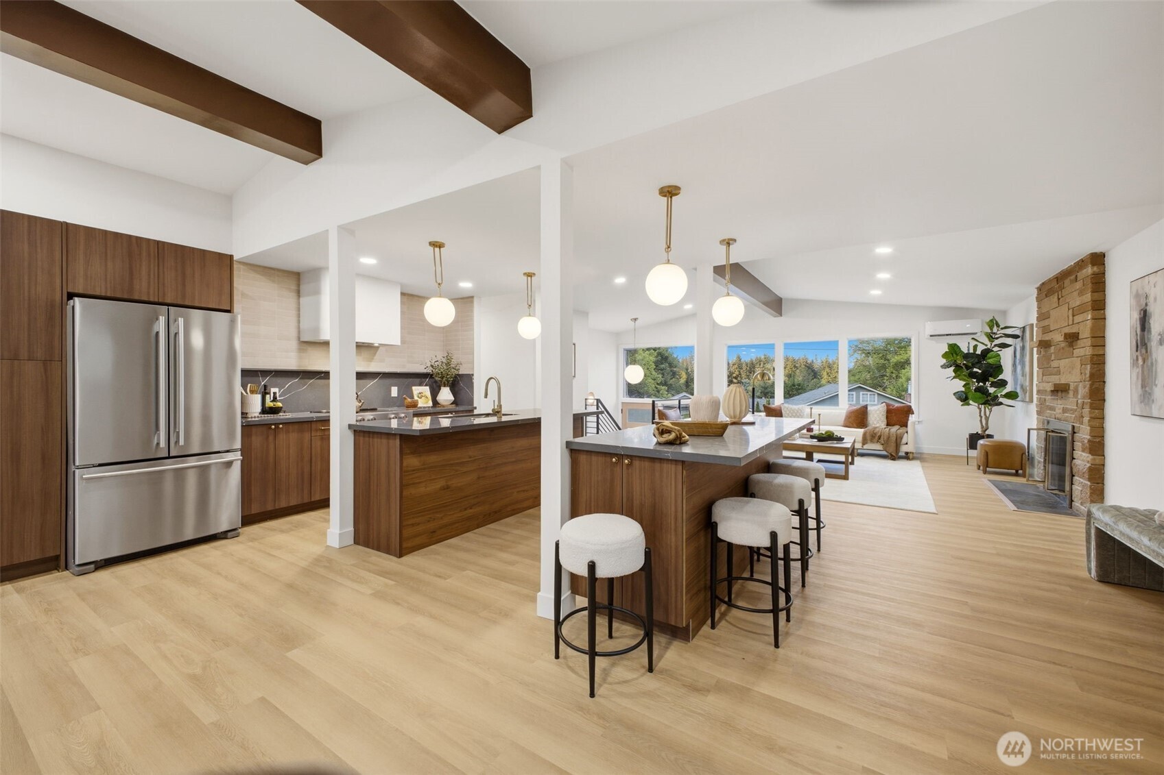 1547 NE Brockman Place Seattle WA 98125