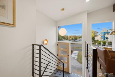 1547 NE Brockman Place Seattle WA 98125