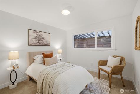 1547 NE Brockman Place Seattle WA 98125