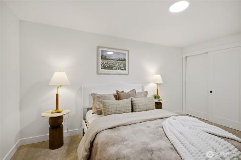 1547 NE Brockman Place Seattle WA 98125