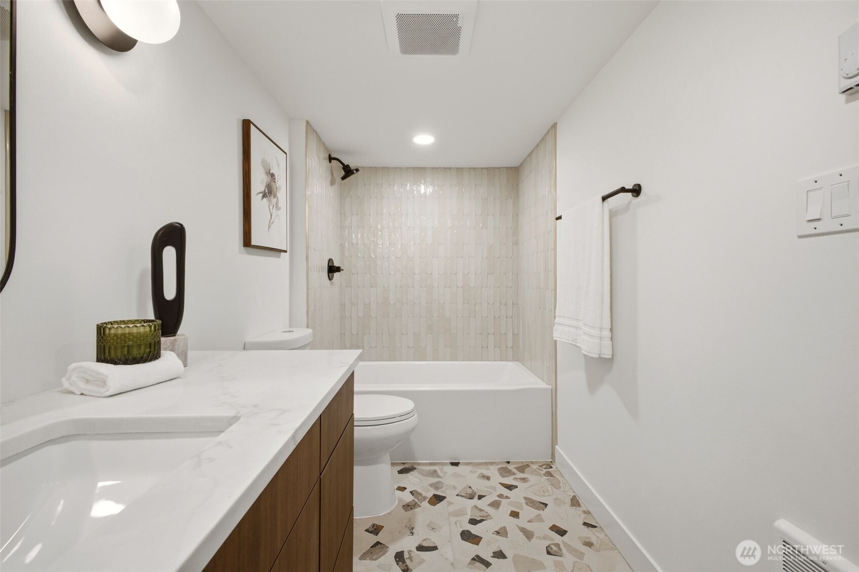 1547 NE Brockman Place Seattle WA 98125