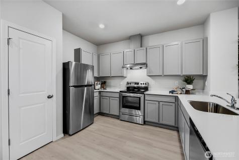 34140 Emerald Ridge Avenue SE Black Diamond WA 98010