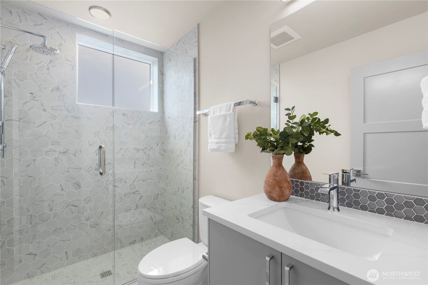 5515 9th Avenue NW Seattle WA 98107