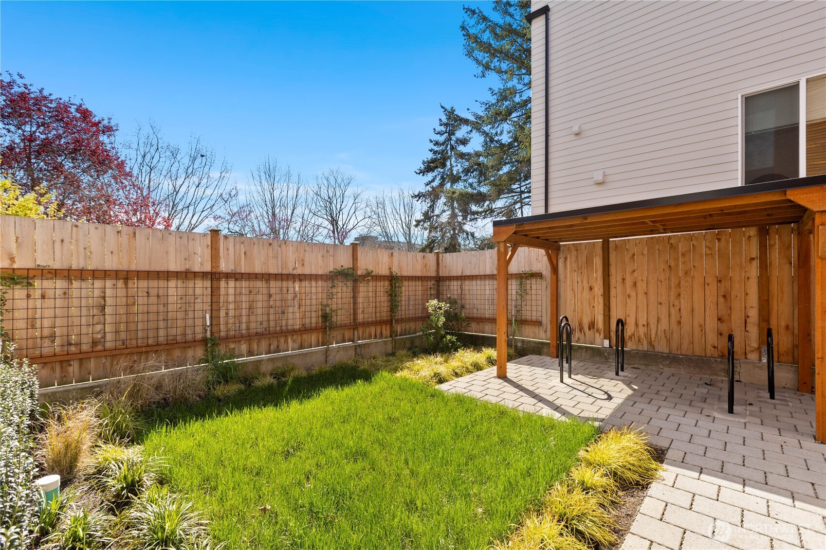 5515 9th Avenue NW Seattle WA 98107