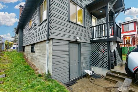 4822 S L Street Tacoma WA 98408