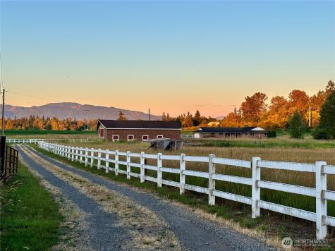 40606 202nd Enumclaw WA 98022