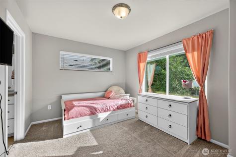 17411 118th Avenue Ct E Puyallup WA 98374