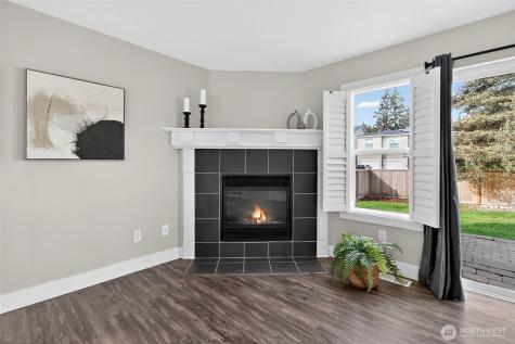 24216 237th Way SE Maple Valley WA 98038