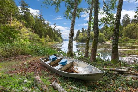 11116 Matthews Way Anderson Island WA 98303