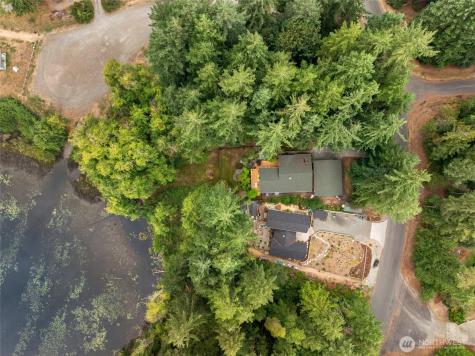 11116 Matthews Way Anderson Island WA 98303