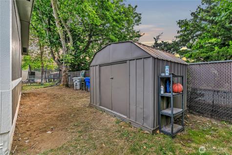 22111 108th Avenue SE Kent WA 98031