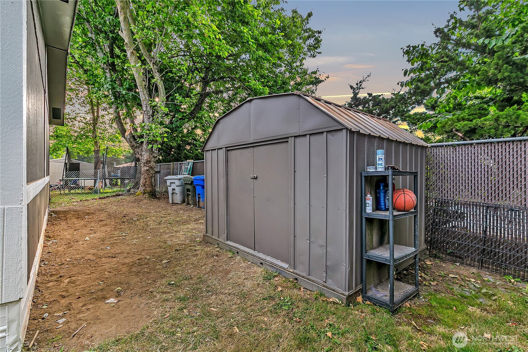 22111 108th Avenue SE Kent WA 98031