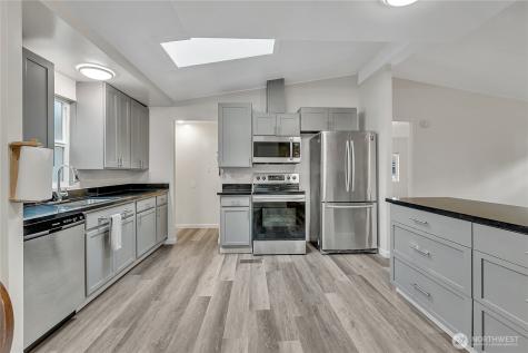 22111 108th Avenue SE Kent WA 98031
