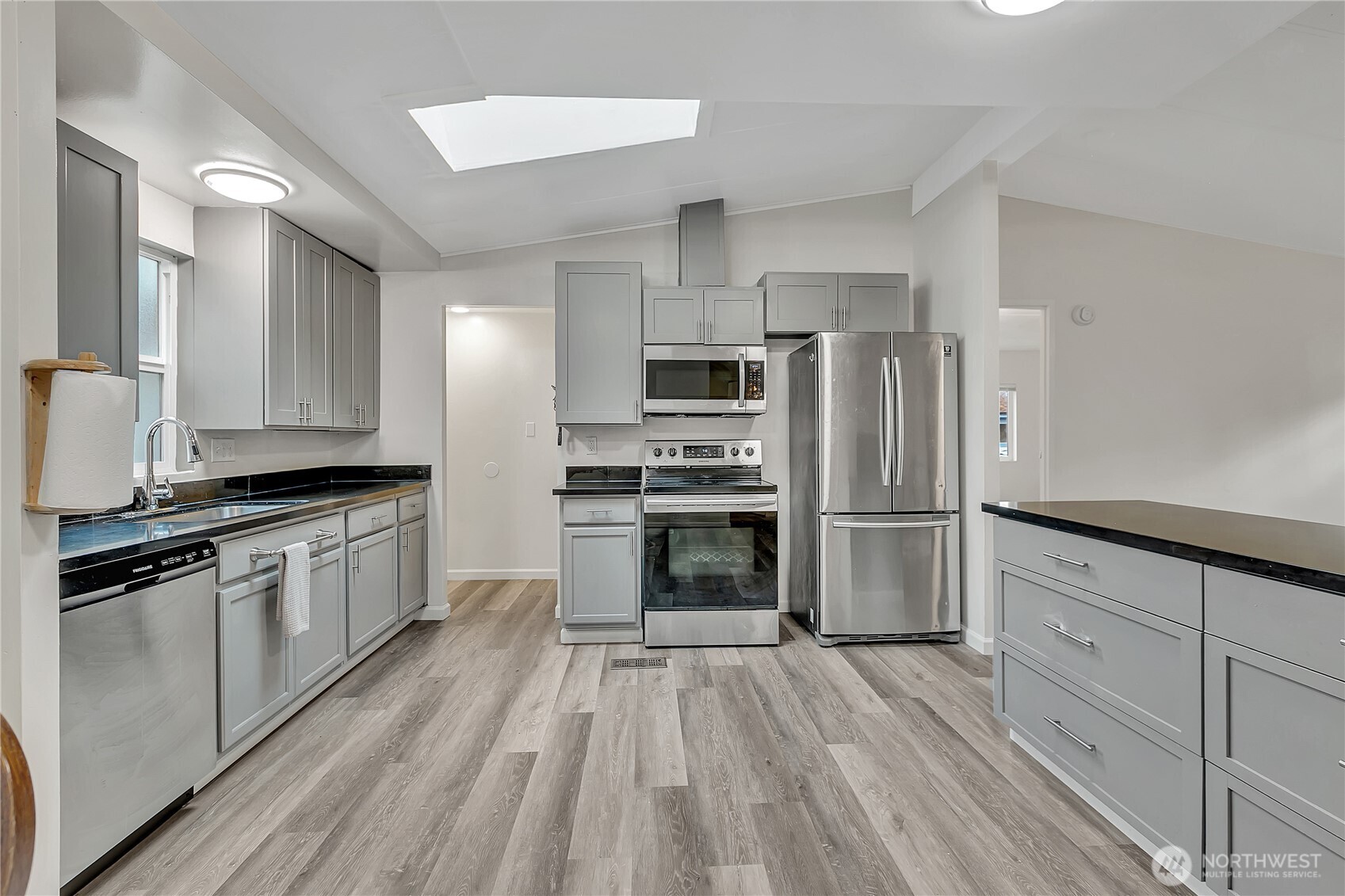 22111 108th Avenue SE Kent WA 98031