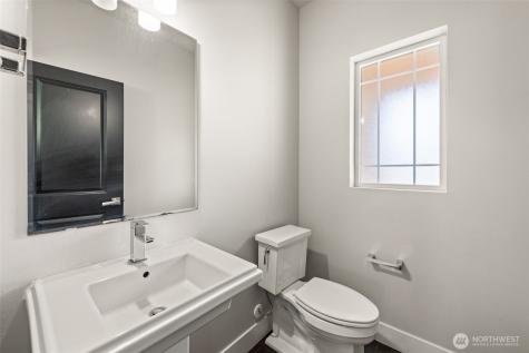 1407 184th Street SW Lynnwood WA 98037