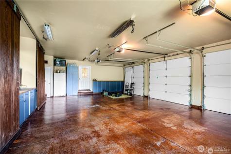 4702 Browns Point Boulevard NE Tacoma WA 98422