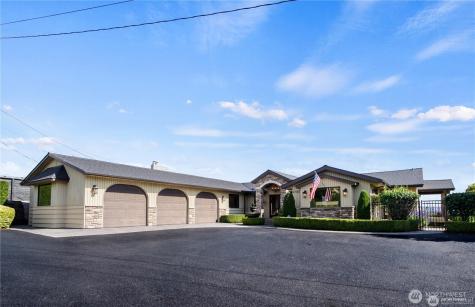 4702 Browns Point Boulevard NE Tacoma WA 98422