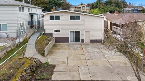 7226 33rd Avenue S Seattle WA 98118
