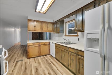 5814 79th Street Court E Puyallup WA 98371