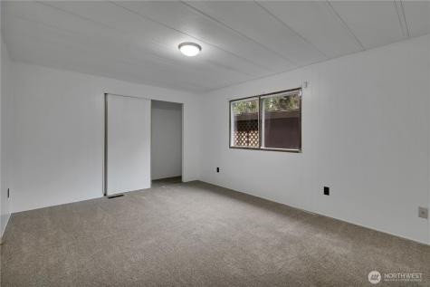 5814 79th Street Court E Puyallup WA 98371