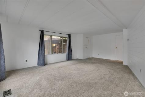 5814 79th Street Court E Puyallup WA 98371