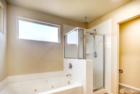 5709 119th Place NE Marysville WA 98271