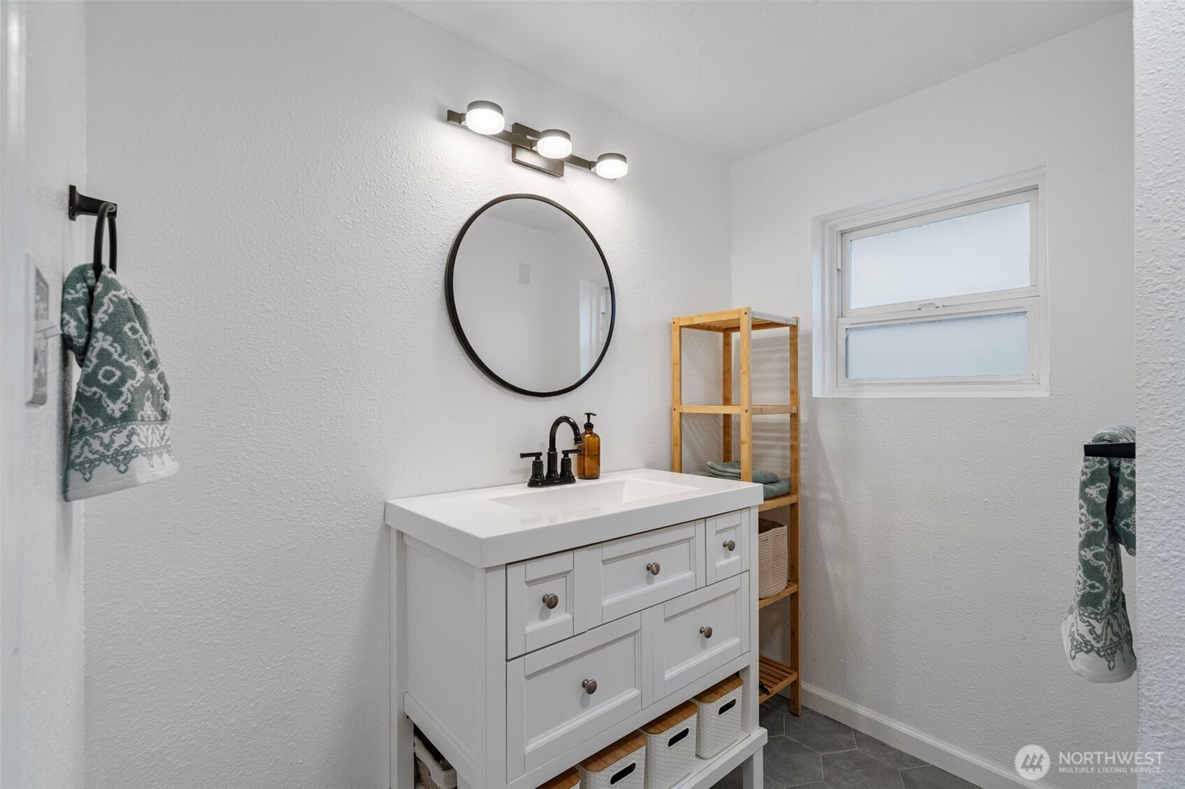 862 King Road Winlock WA 98596