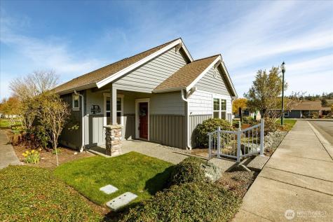 1611 SW Vanguard Street Oak Harbor WA 98277
