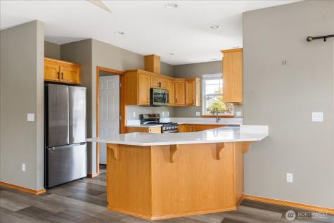 1611 SW Vanguard Street Oak Harbor WA 98277