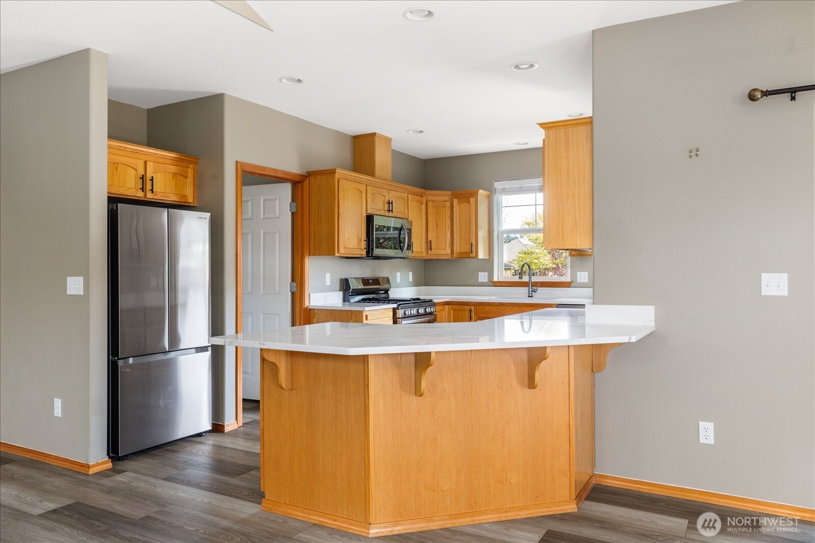 1611 SW Vanguard Street Oak Harbor WA 98277