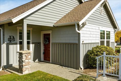 1611 SW Vanguard Street Oak Harbor WA 98277