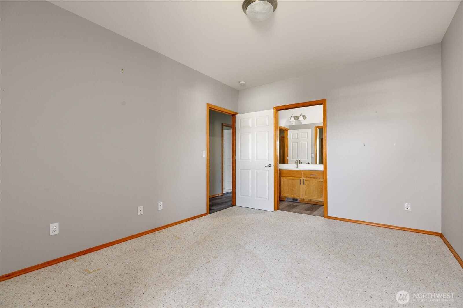 1611 SW Vanguard Street Oak Harbor WA 98277