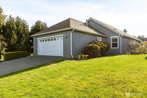 1611 SW Vanguard Street Oak Harbor WA 98277
