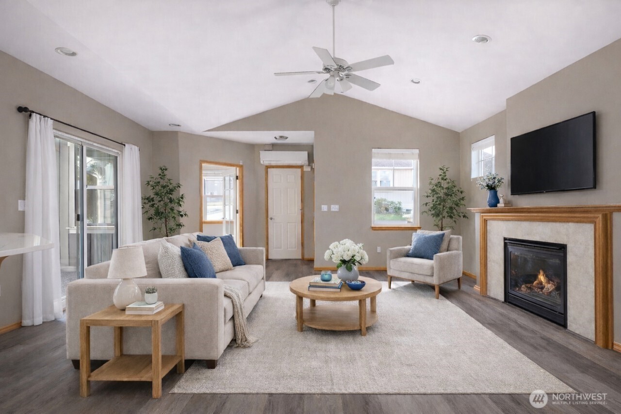 1611 SW Vanguard Street Oak Harbor WA 98277