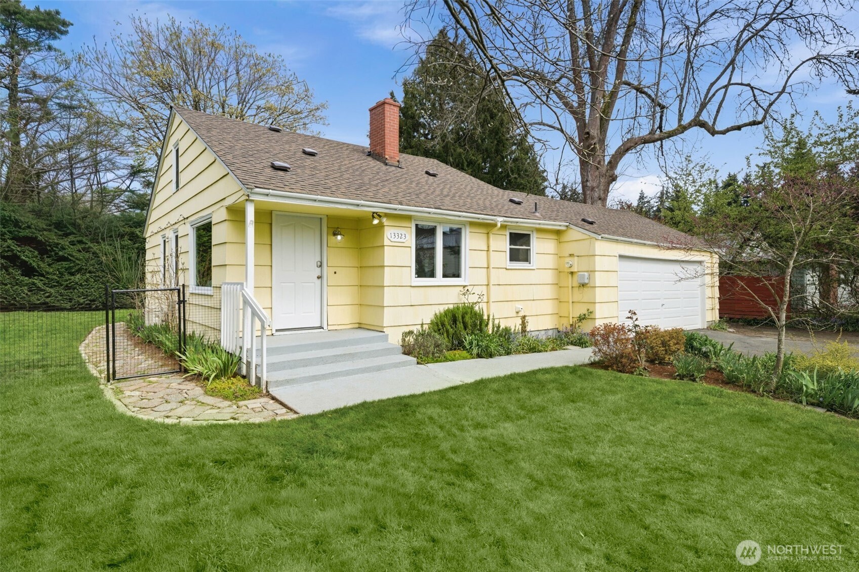 13323 20th Avenue NE Seattle WA 98125