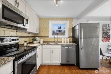 13323 20th Avenue NE Seattle WA 98125