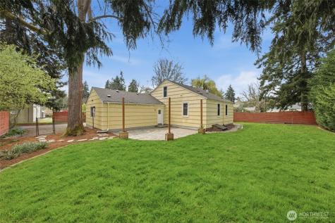 13323 20th Avenue NE Seattle WA 98125