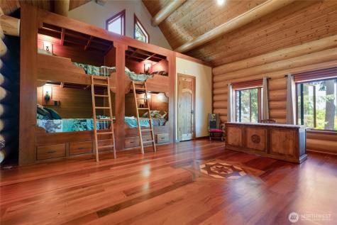 14594 NW Tree Top Lane Seabeck WA 98380
