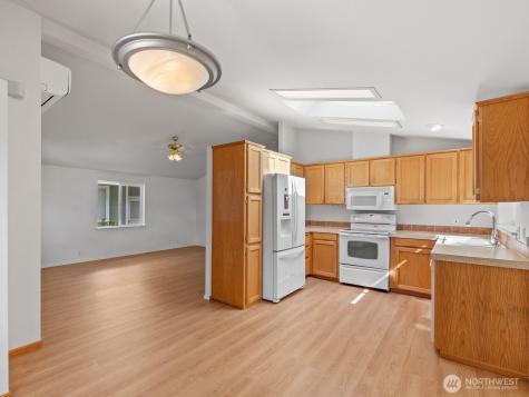 23825 15th Avenue SE Bothell WA 98021