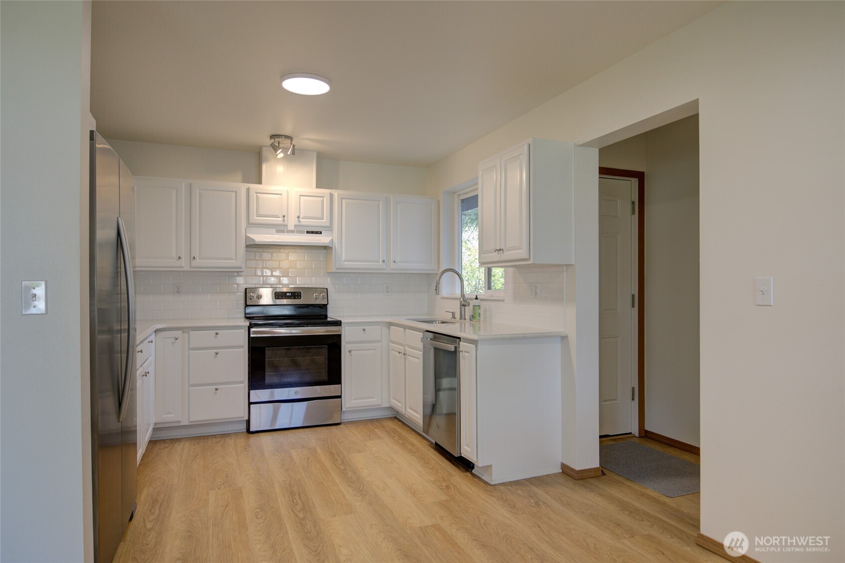 165 N Narwhal Loop NW Ocean Shores WA 98569